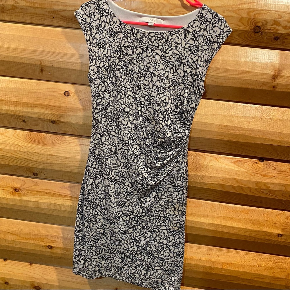 Ann Taylor Loft patterned sleeveless dress